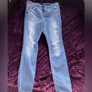 Hollister Women's Light Blue Distressed Straight Leg Jeans